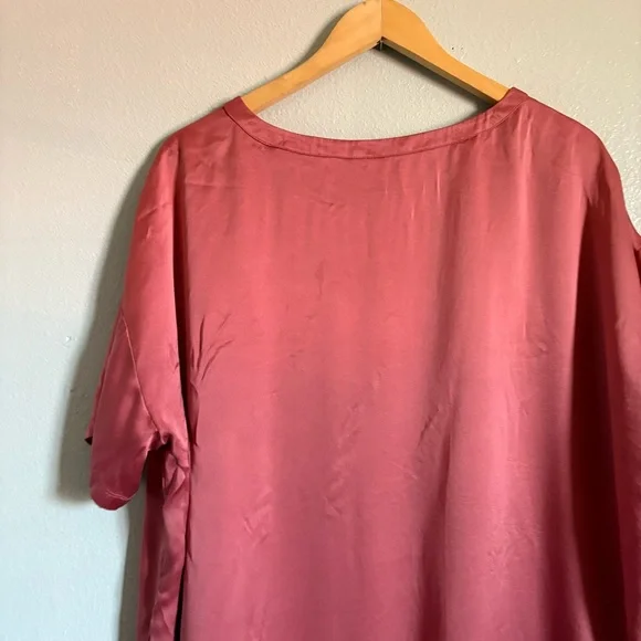 Lunya Washable Silk Tee - Picture 6 of 10